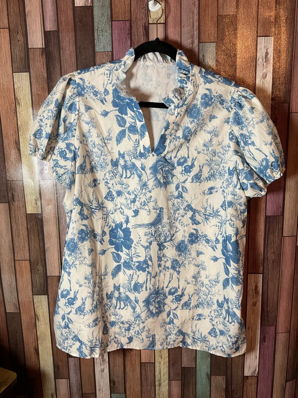 Women’s Blue Toile-Print Blouse With Puff Sleeves Ruffled Notch Neck Size XL